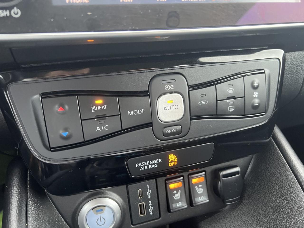 2020 Nissan Leaf SV - Photo #4