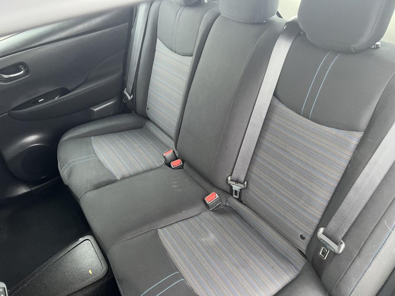 2020 Nissan Leaf SV - Photo #3