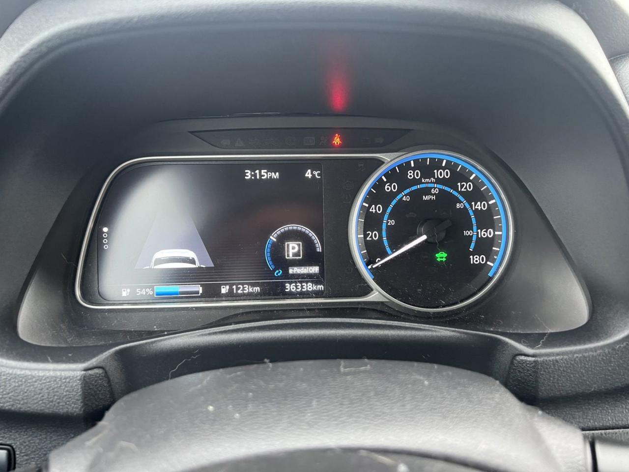 2020 Nissan Leaf SV - Photo #5