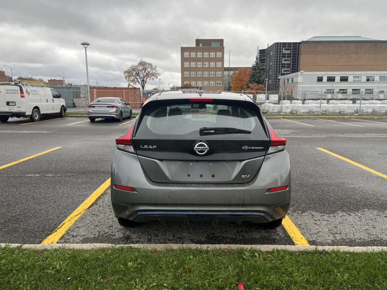 2020 Nissan Leaf SV - Photo #10