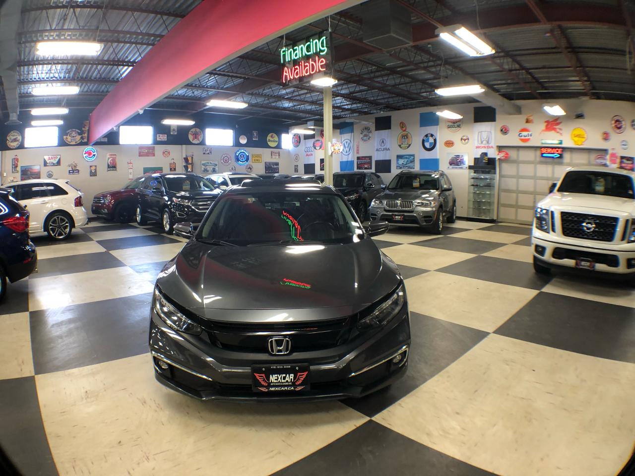 2019 Honda Civic TOURING AUT0 NAVI LEATHER SUNROOF CAMERA B/SPOT Photo4