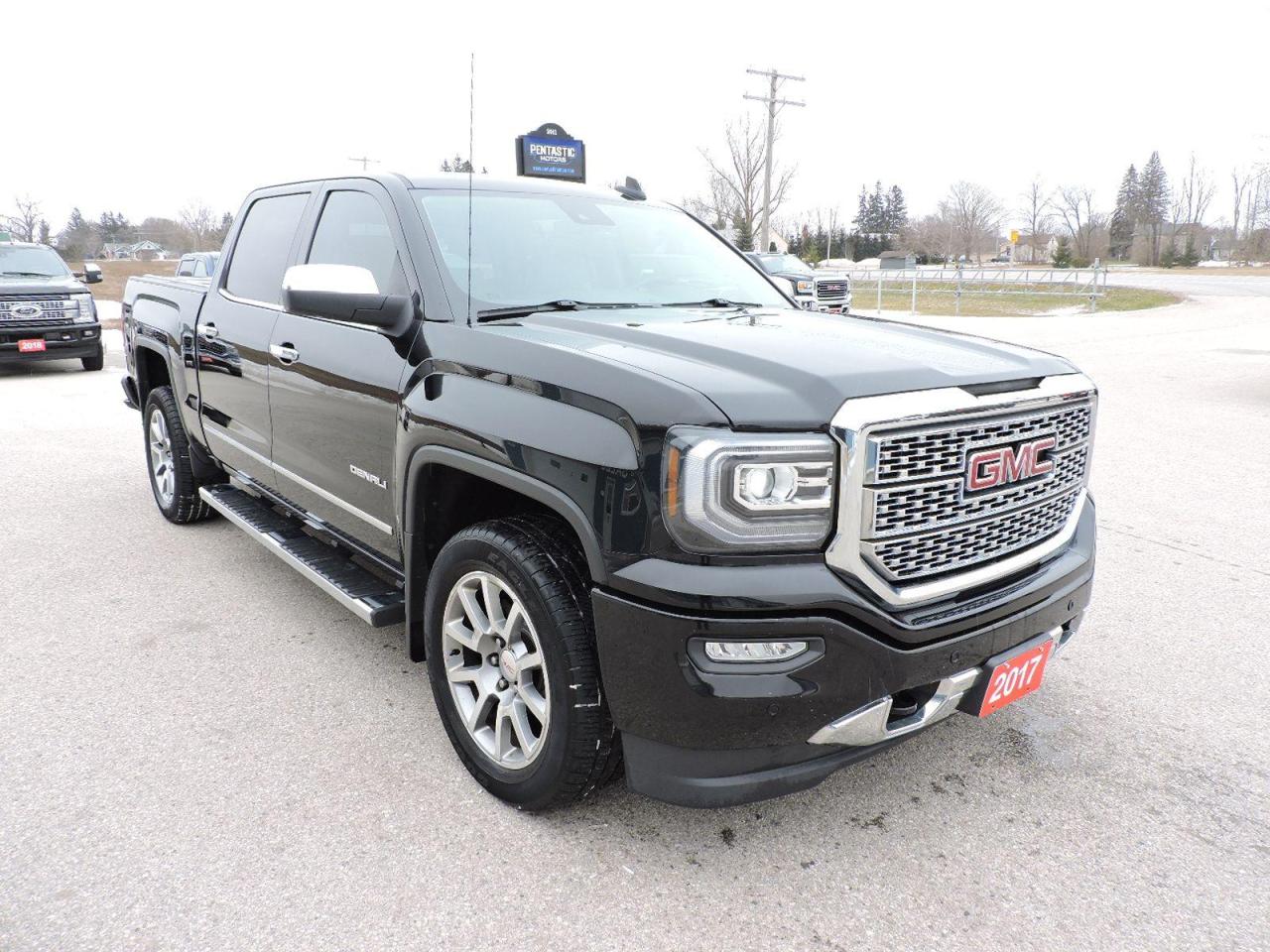 2017 GMC Sierra 1500 Denali 5.3L 4X4 Sunroof Navigation Only 58000 KMS
