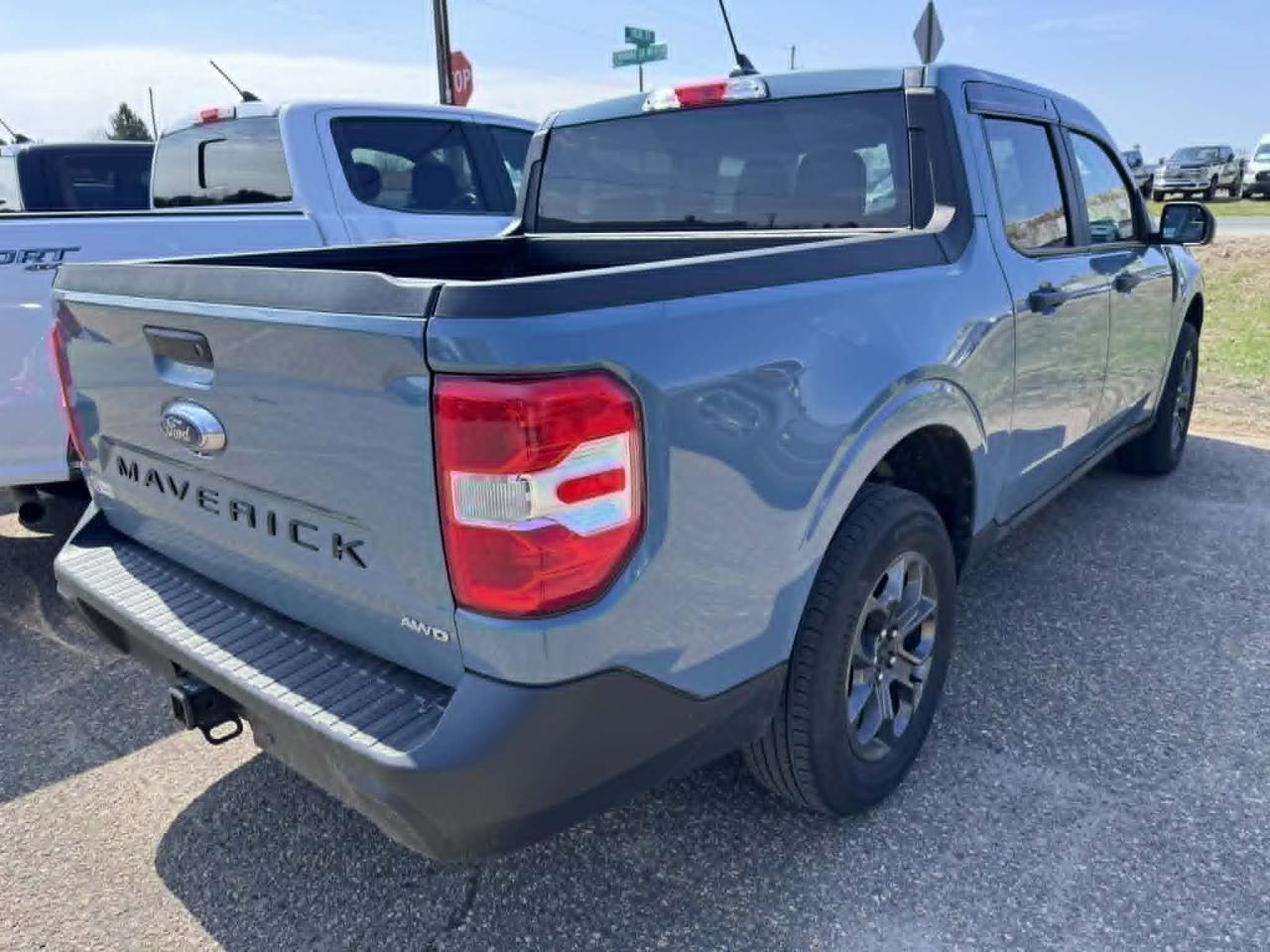 2023 Ford Maverick XLT Photo3