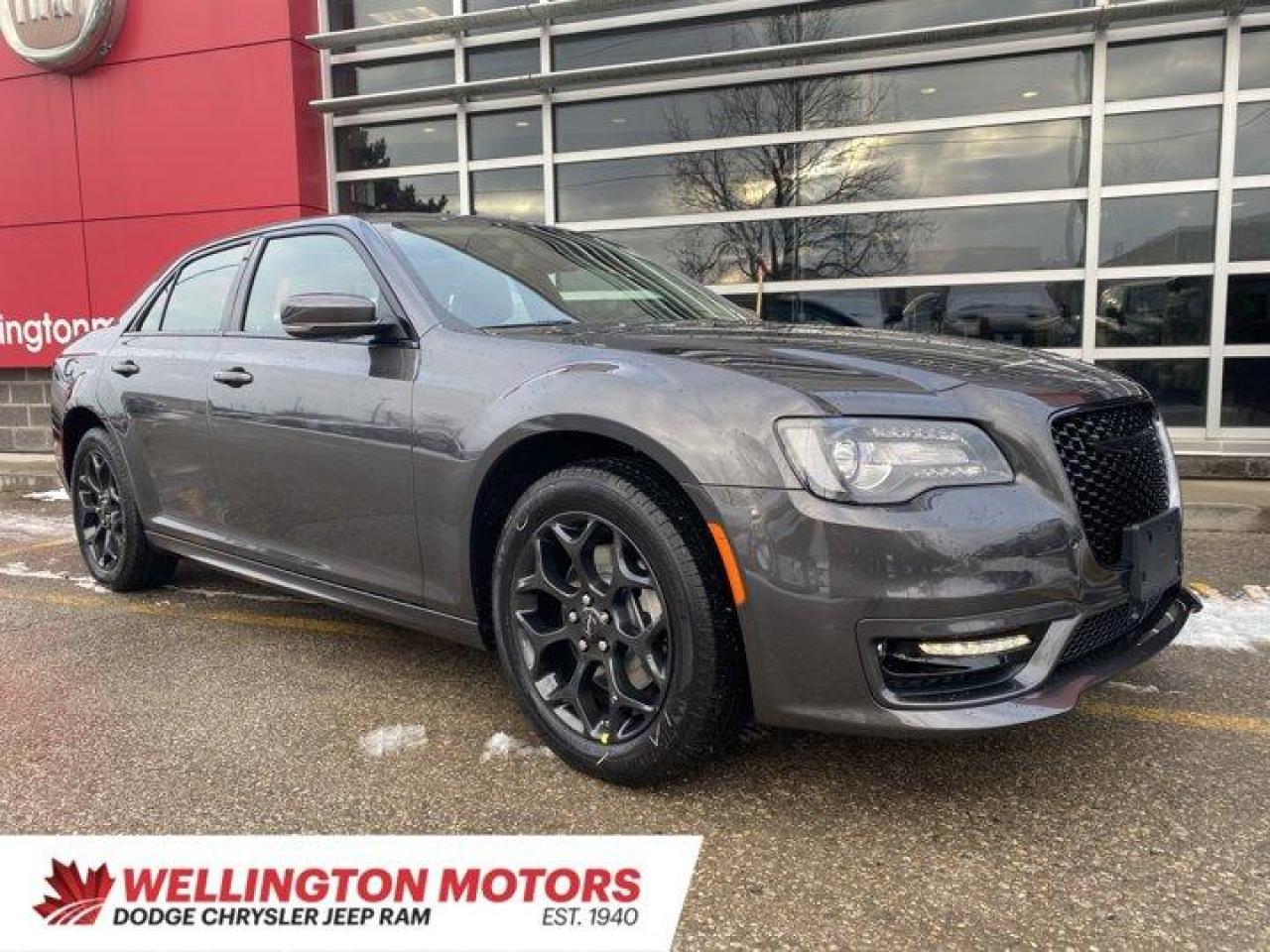 New 2023 Chrysler 300 300 TOURING L for sale in Guelph, ON
