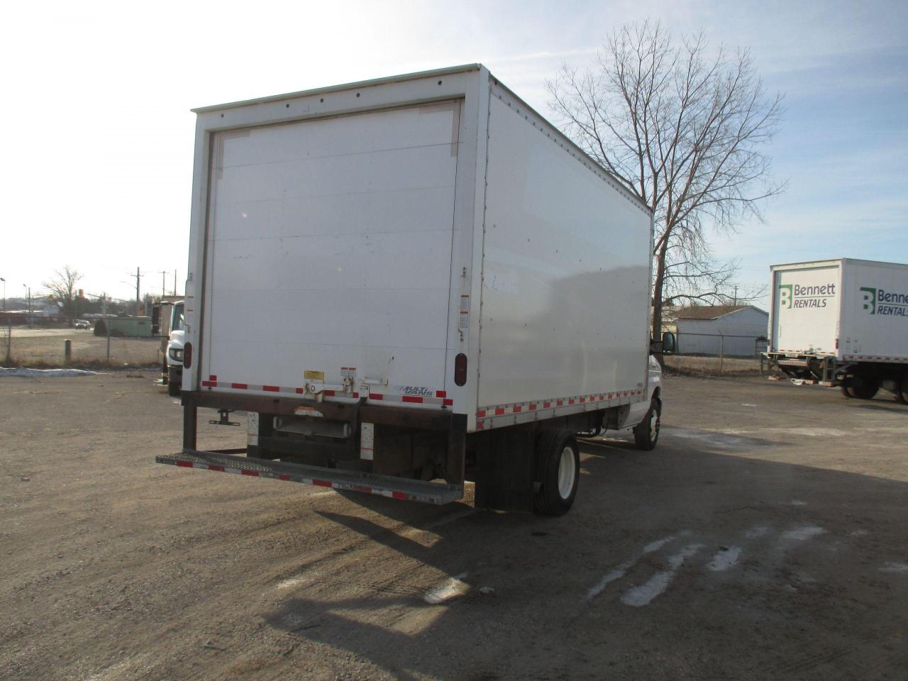 2021 Ford E450 E-450 DRW 176" WB - Photo #5