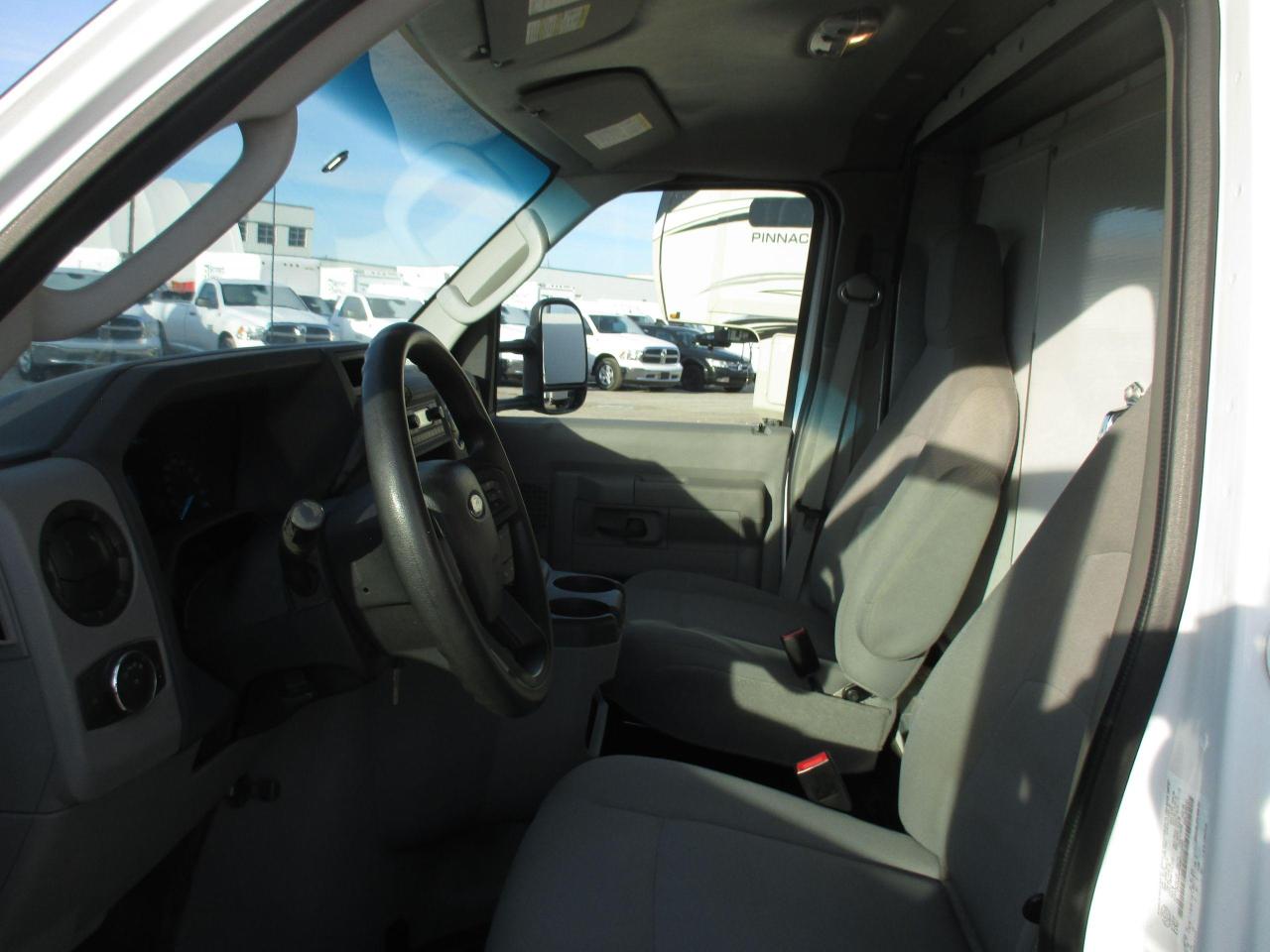 2021 Ford E450 E-450 DRW 176" WB - Photo #10
