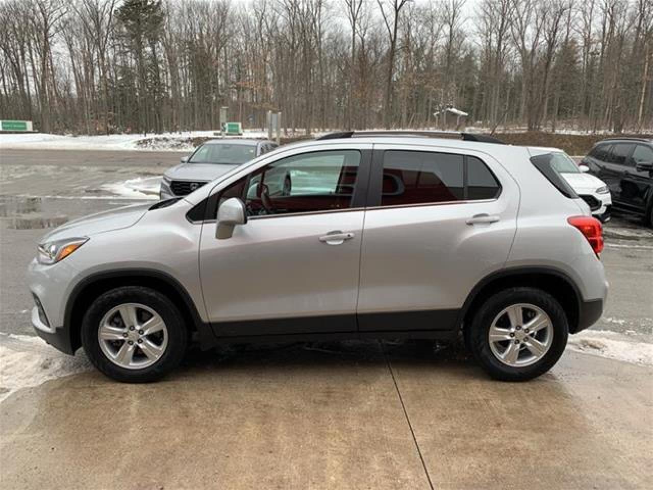 2020 Chevrolet Trax LT Photo3