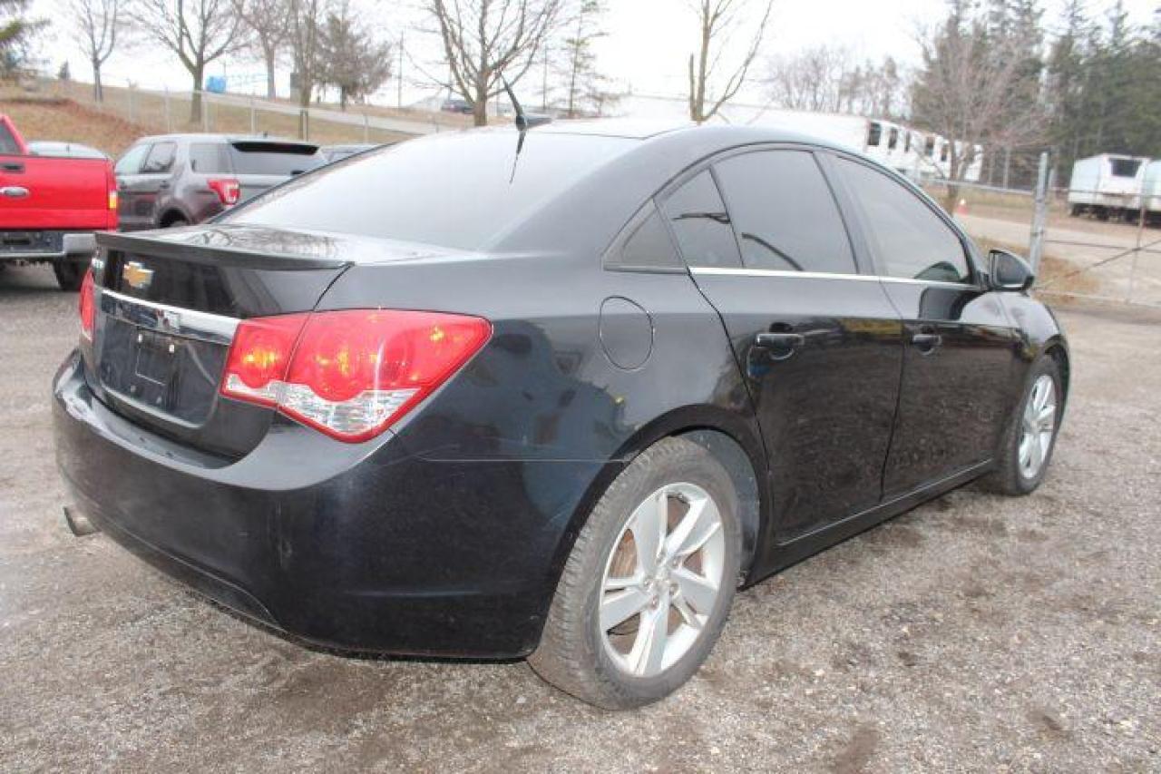 2014 Chevrolet Cruze  Photo2