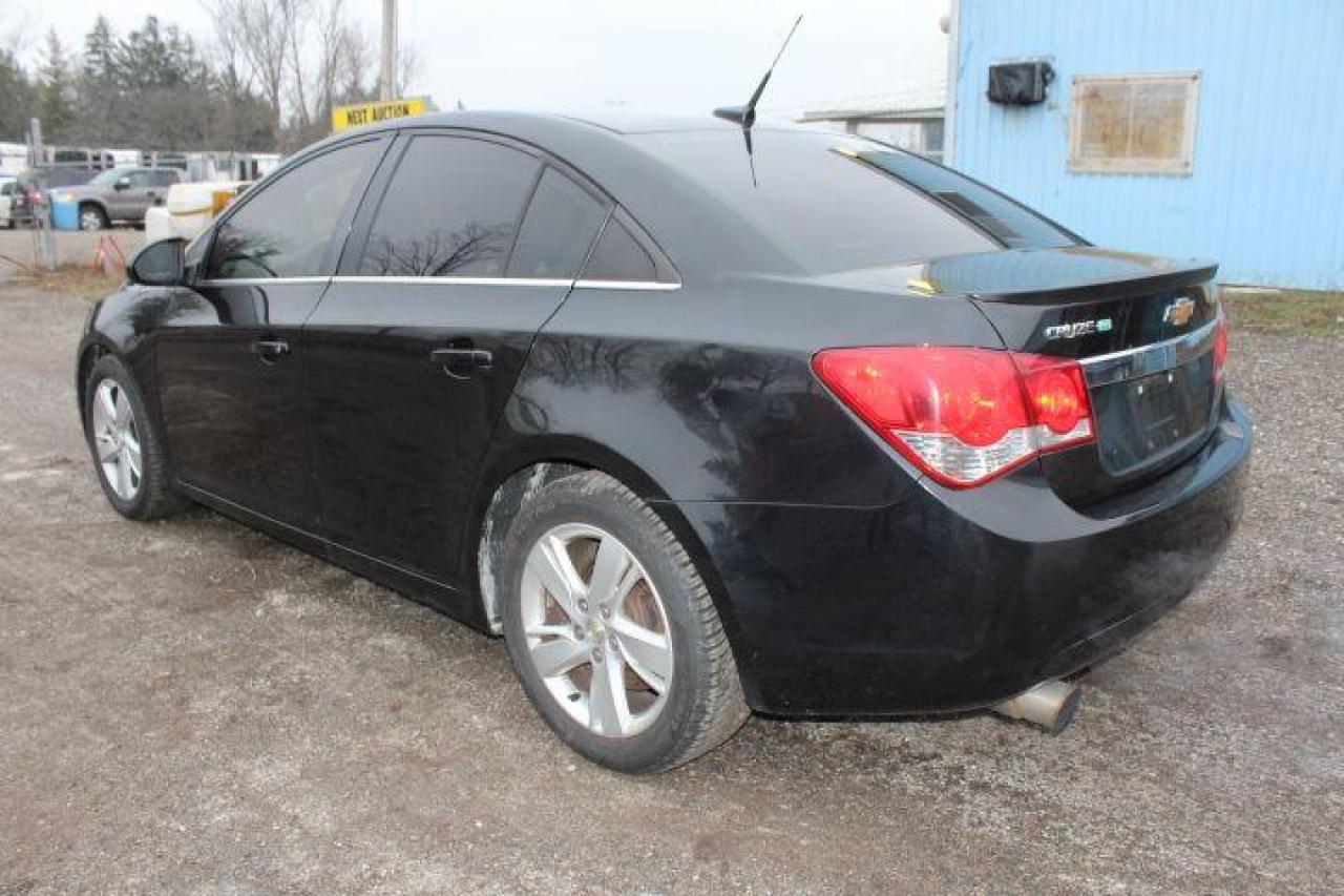 2014 Chevrolet Cruze  Photo3