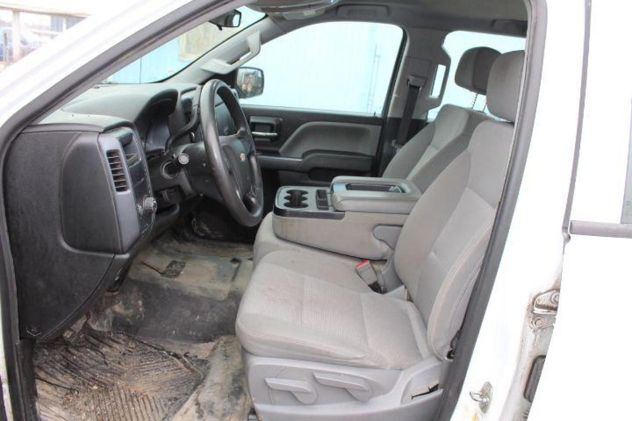 2018 Chevrolet Silverado 1500  Photo4