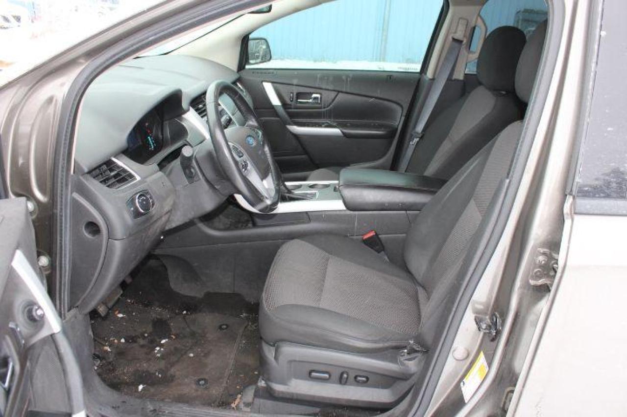 2014 Ford Edge  Photo4