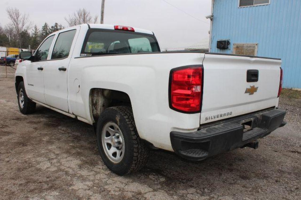 2018 Chevrolet Silverado 1500  Photo3