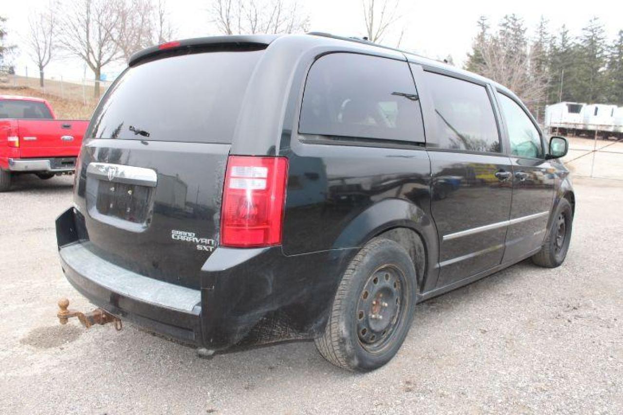 2010 Dodge Grand Caravan  Photo2