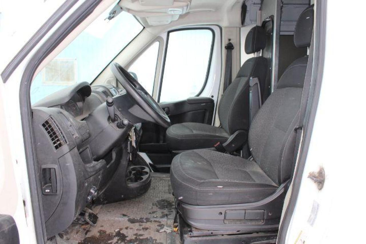 2016 RAM Cargo Van  Photo4