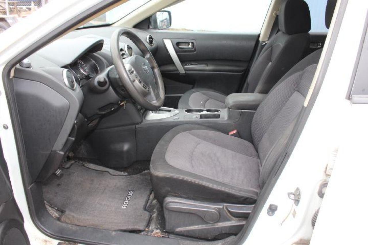 2012 Nissan Rogue  Photo4