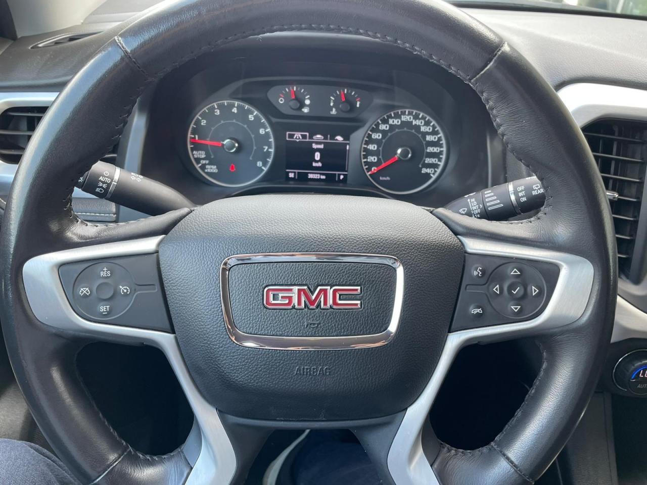 2019 GMC Acadia 7SEATS SLE LOW KM 4 CYLINDER GAS SAVER NO ACCIDENT - Photo #5