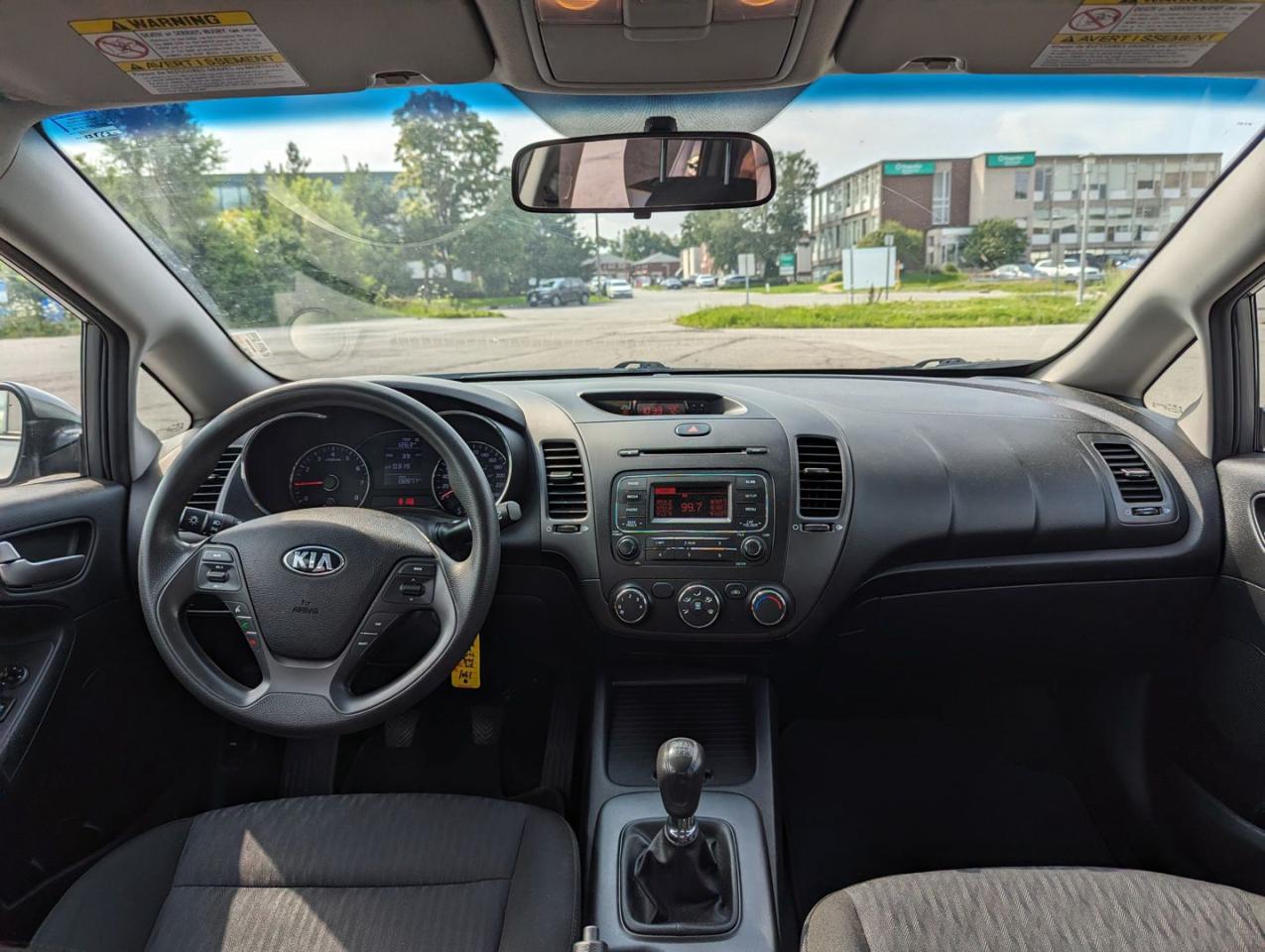 2016 Kia Forte LX / Manual / Clean CARFAX - Photo #22