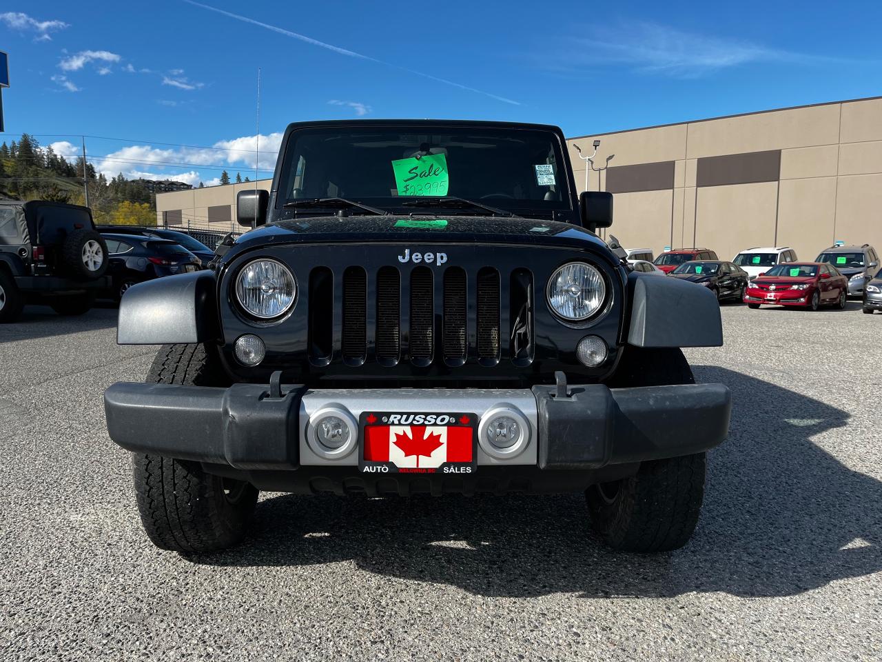 2014 Jeep Wrangler UNLIMITED SPORT 4x4, Only 101,000 kms - Photo #2