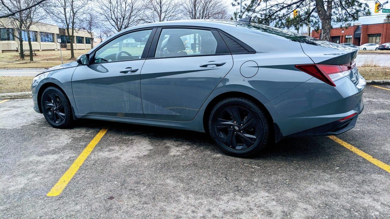 2023 Hyundai Elantra Preferred Photo3