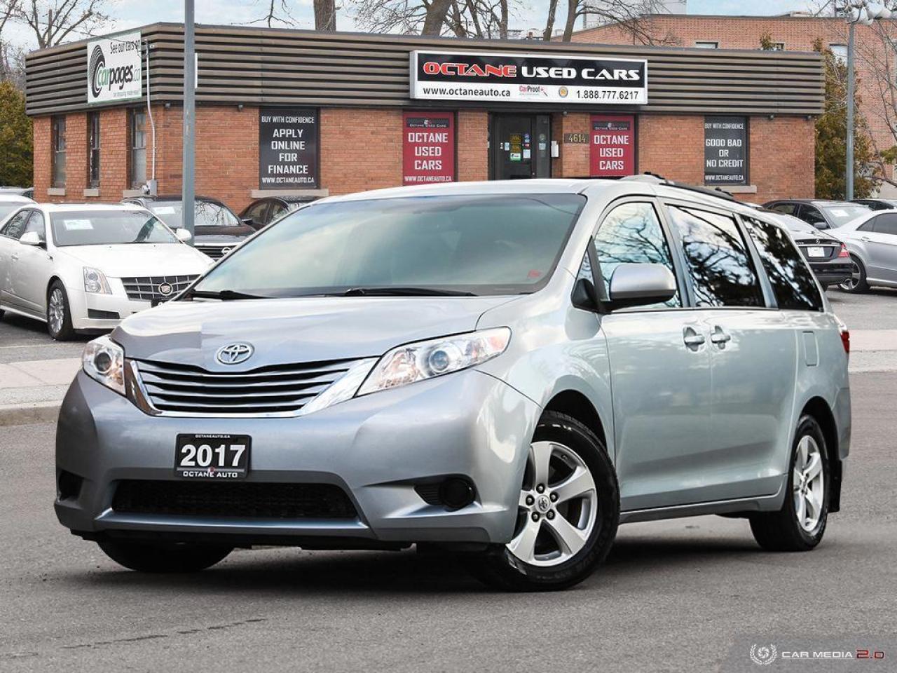Used 2017 Toyota Sienna LE 8-Passenger for sale in Scarborough, ON