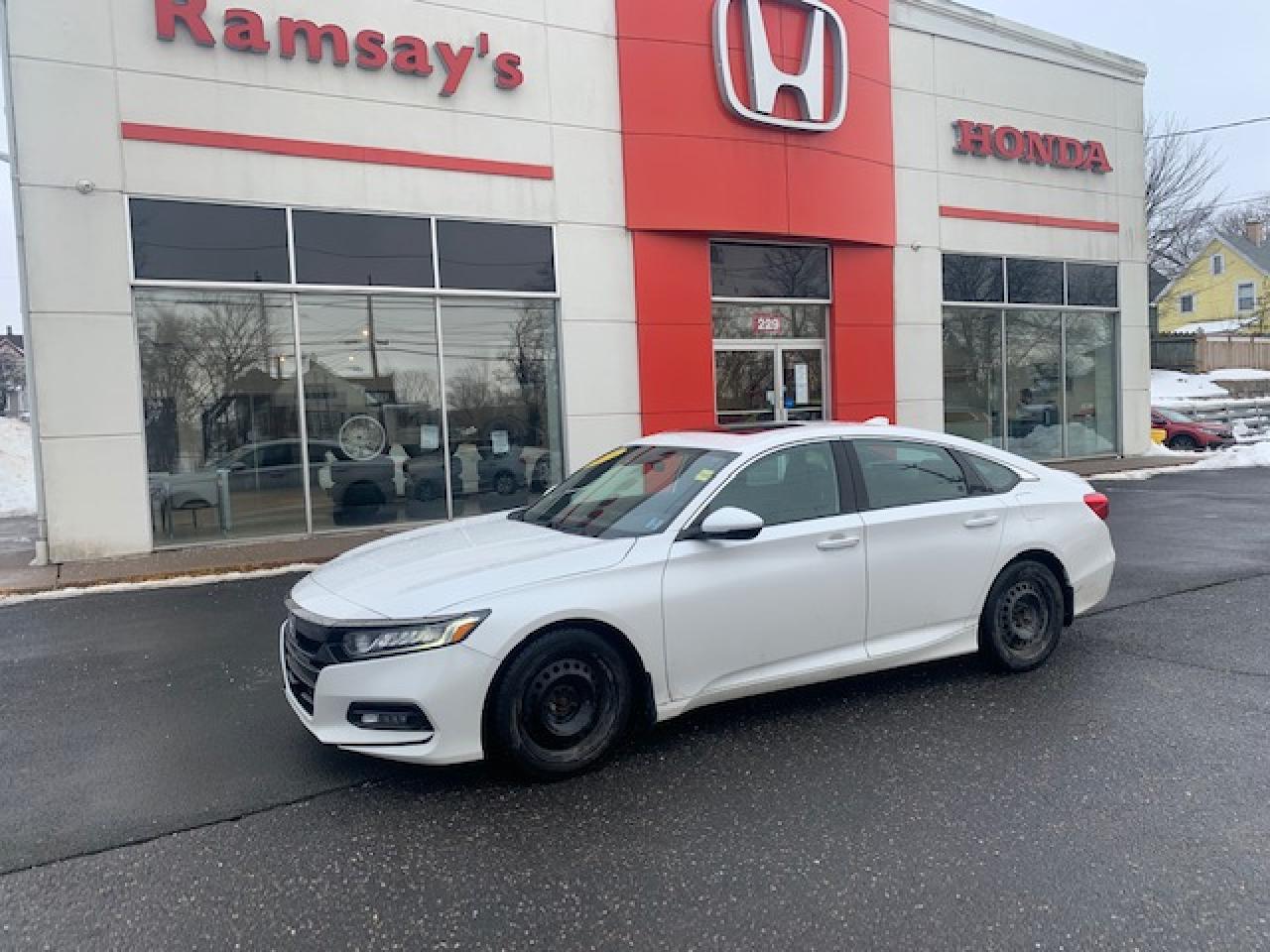2018 Honda Accord Sedan Sport Photo12