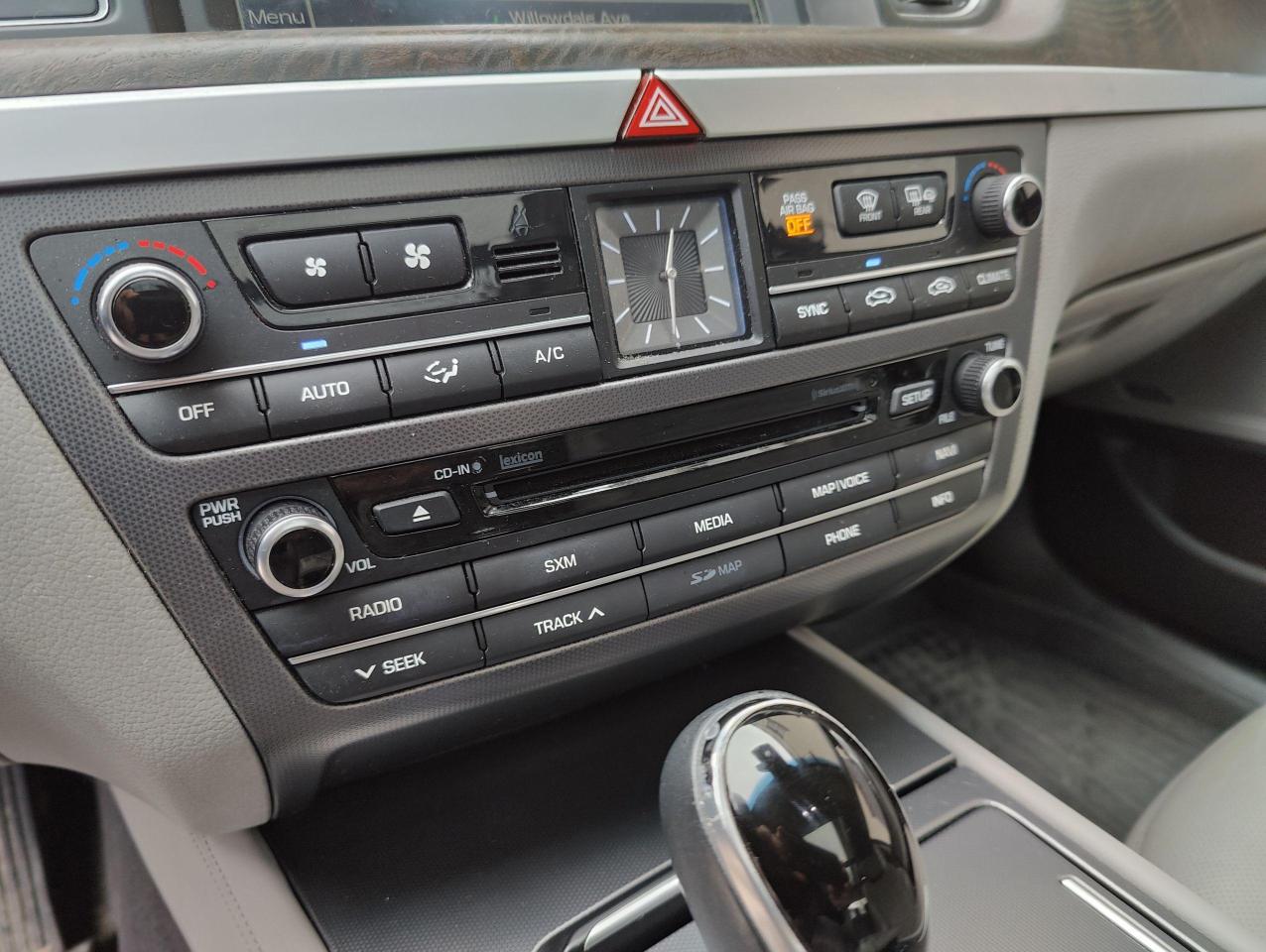 2015 Hyundai Genesis Luxury Package! Nav! Cooled Seats! - Photo #27