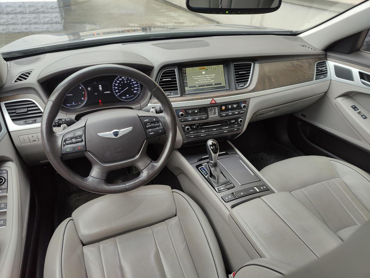 2015 Hyundai Genesis Luxury Package! Nav! Cooled Seats! - Photo #31