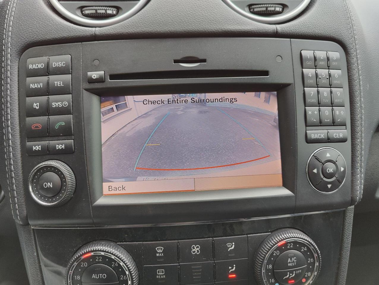 2011 Mercedes-Benz GL-Class Bluetec! Low Mileage! Rear Seat Entertainment! - Photo #7