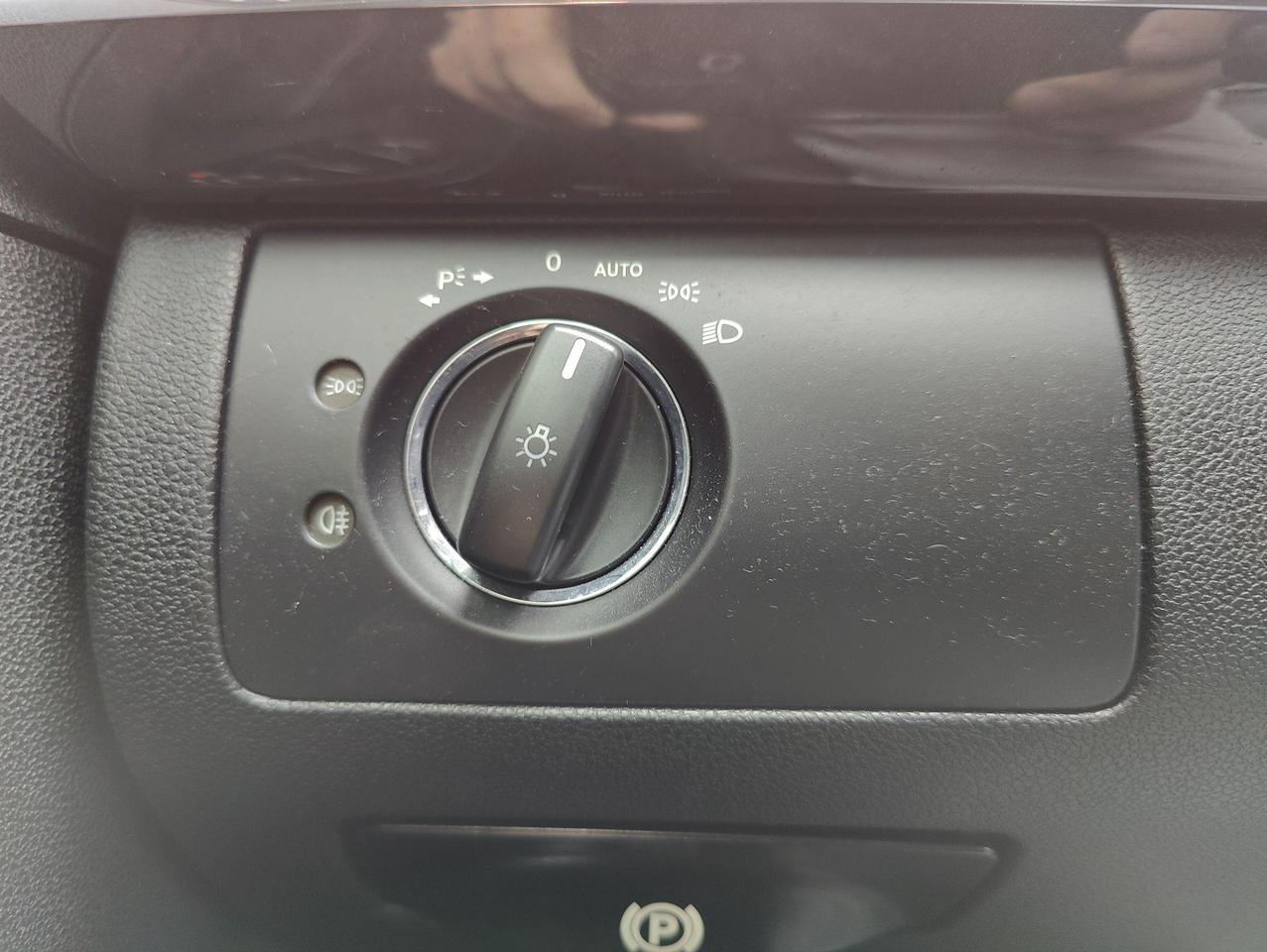 2011 Mercedes-Benz GL-Class Bluetec! Low Mileage! Rear Seat Entertainment! Photo