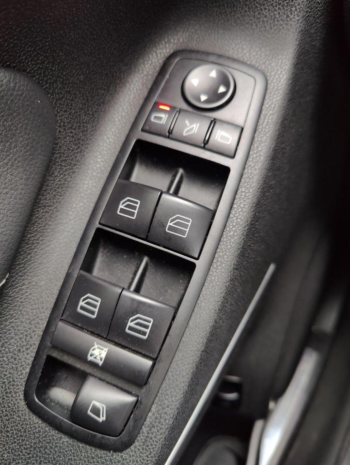 2011 Mercedes-Benz GL-Class Bluetec! Low Mileage! Rear Seat Entertainment! - Photo #12