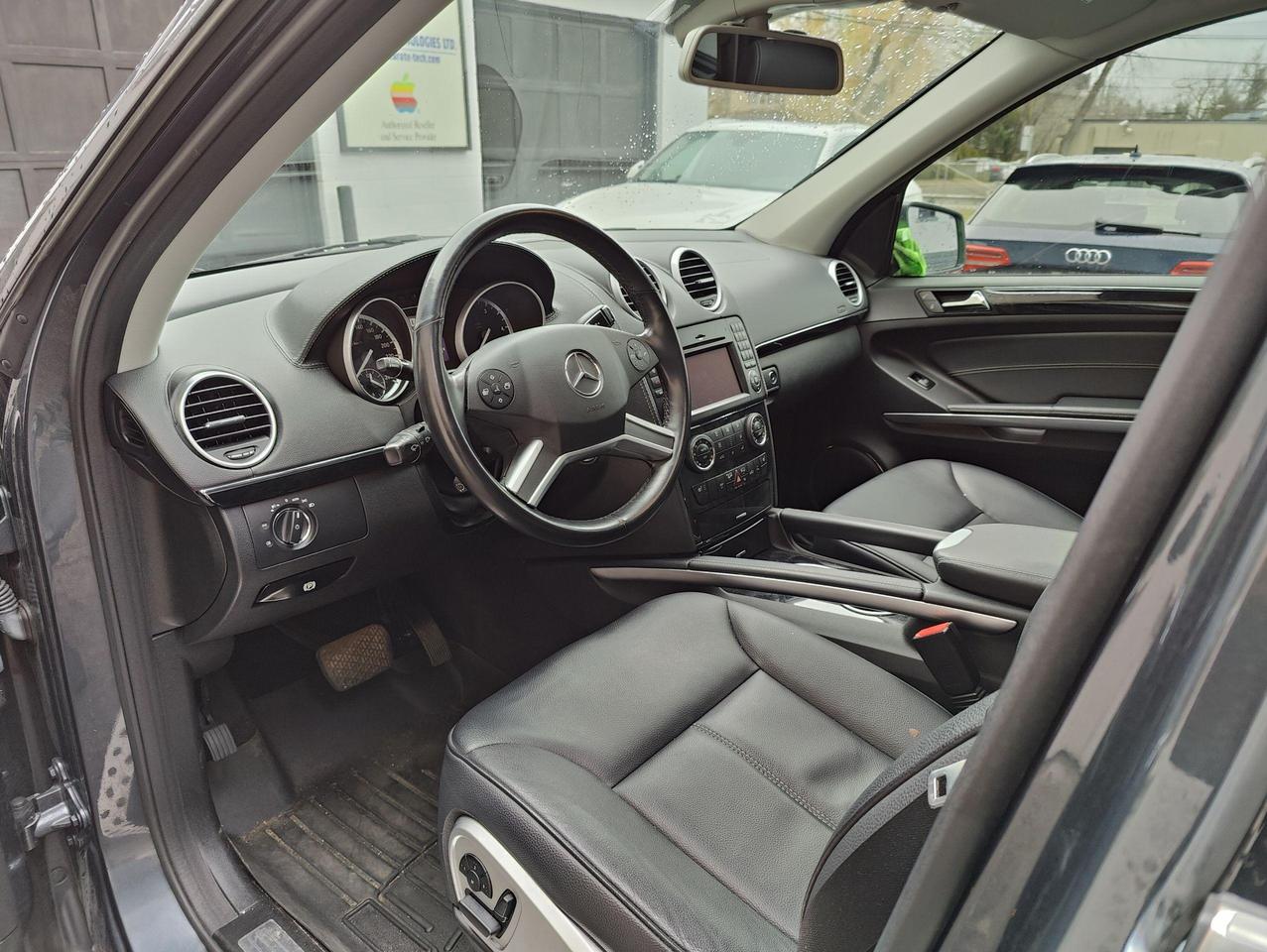 2011 Mercedes-Benz GL-Class Bluetec! Low Mileage! Rear Seat Entertainment! Photo