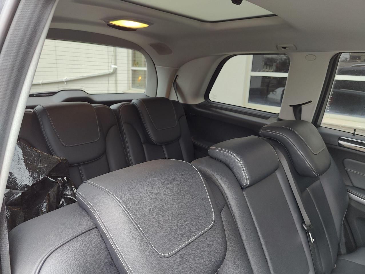 2011 Mercedes-Benz GL-Class Bluetec! Low Mileage! Rear Seat Entertainment! Photo