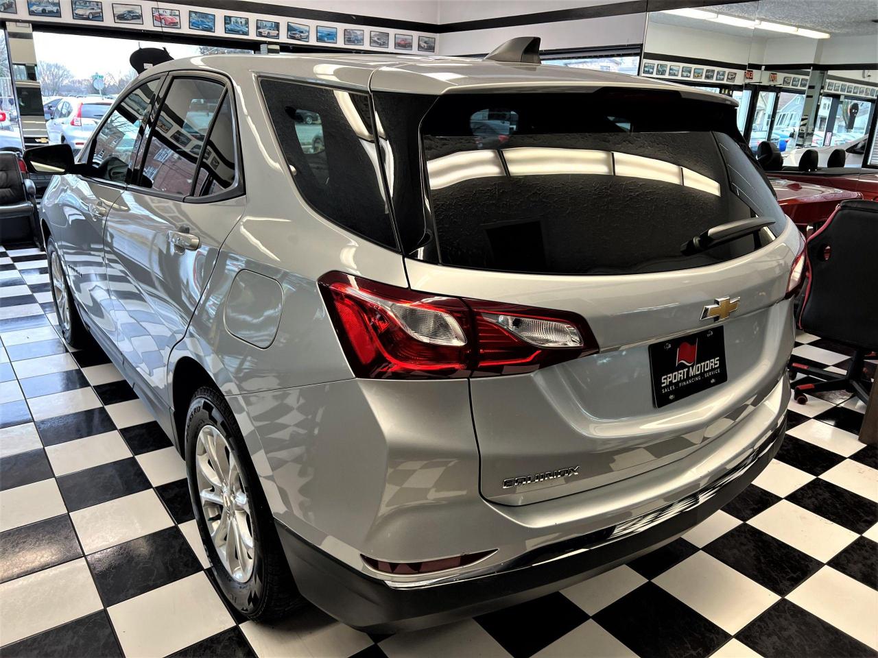 2018 Chevrolet Equinox LS+ApplePlay+Camera+Remote Start+CLEAN CARFAX Photo2