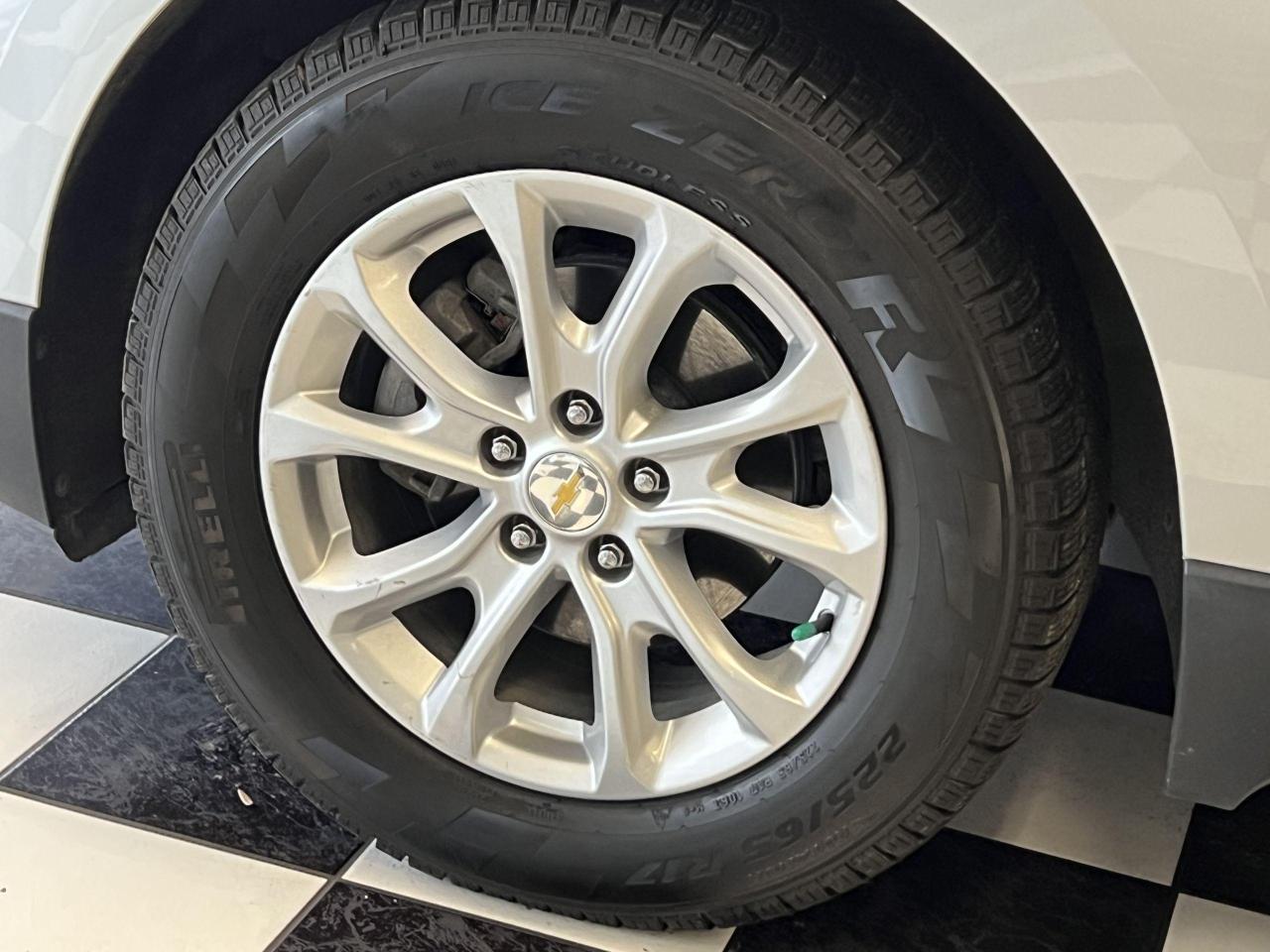 2018 Chevrolet Equinox LS+ApplePlay+Camera+Remote Start+CLEAN CARFAX Photo111