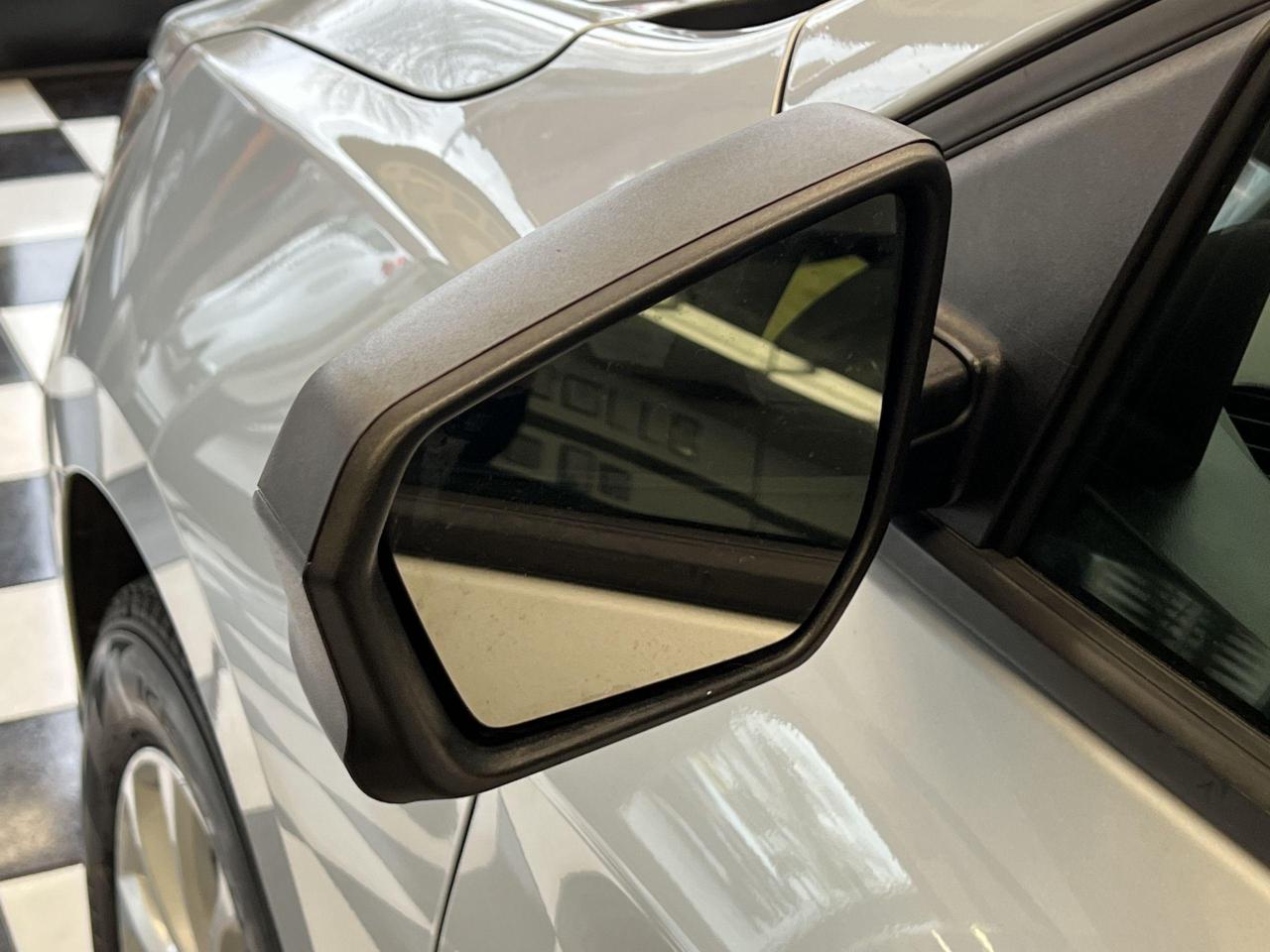 2018 Chevrolet Equinox LS+ApplePlay+Camera+Remote Start+CLEAN CARFAX Photo55