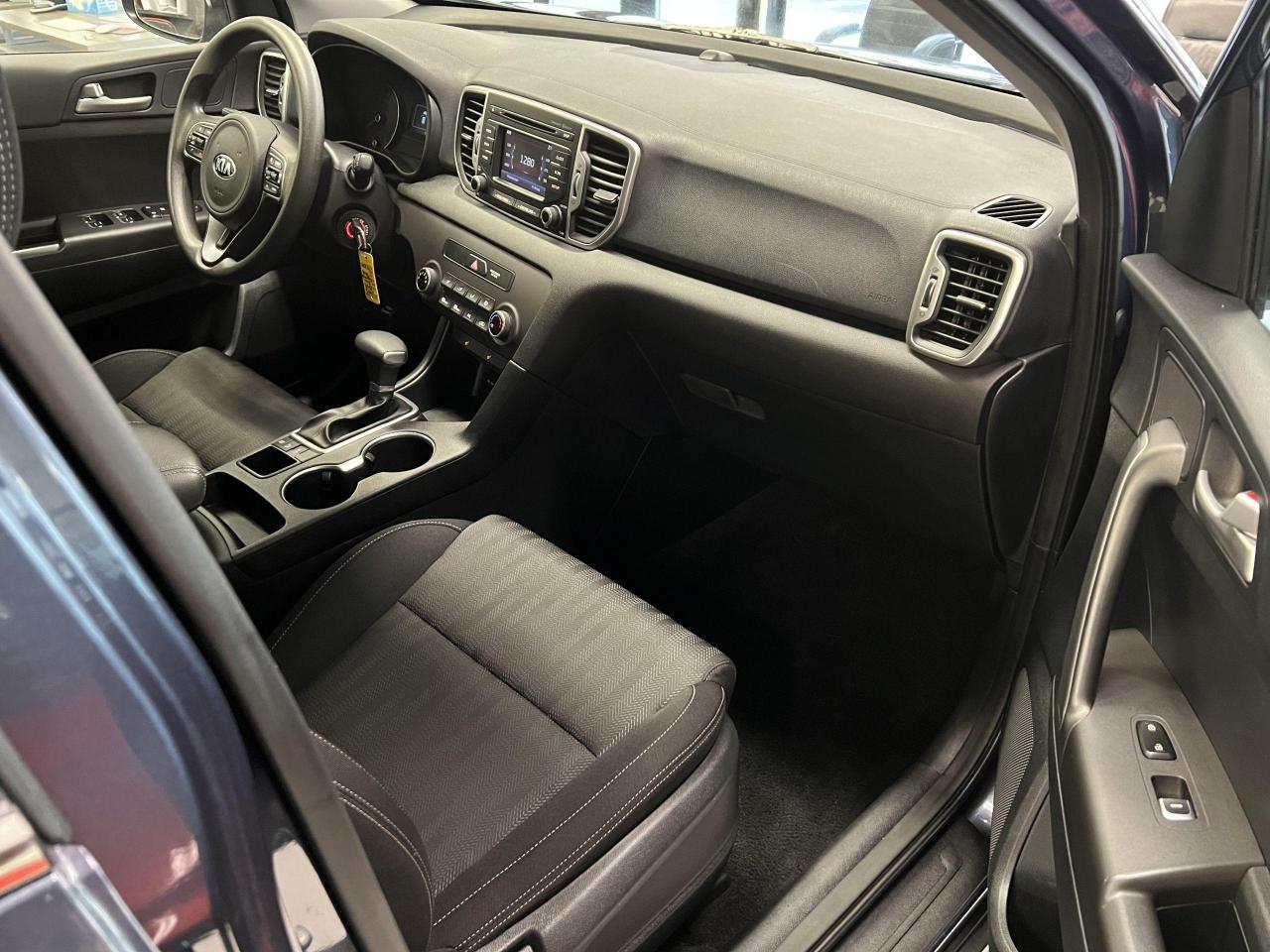 2019 Kia Sportage LX AWD+Camera+Heated Seats+New Tires+CLEAN CARFAX - Photo #21
