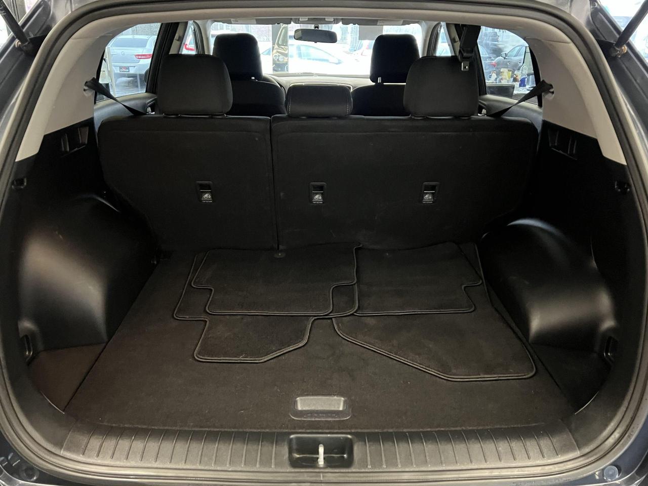 2019 Kia Sportage LX AWD+Camera+Heated Seats+New Tires+CLEAN CARFAX Photo26