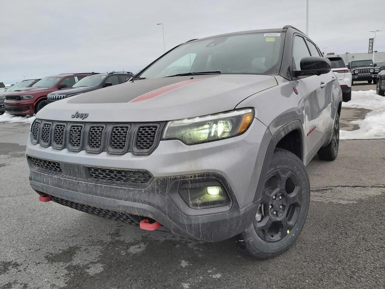 2023 Jeep Compass Trailhawk Photo2