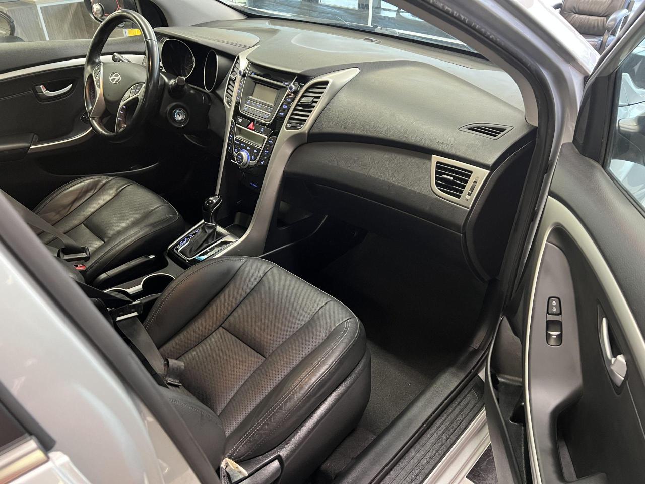 2014 Hyundai Elantra GT GT Hatchback+Leather+Panoramic Roof+CLEAN CARFAX Photo21