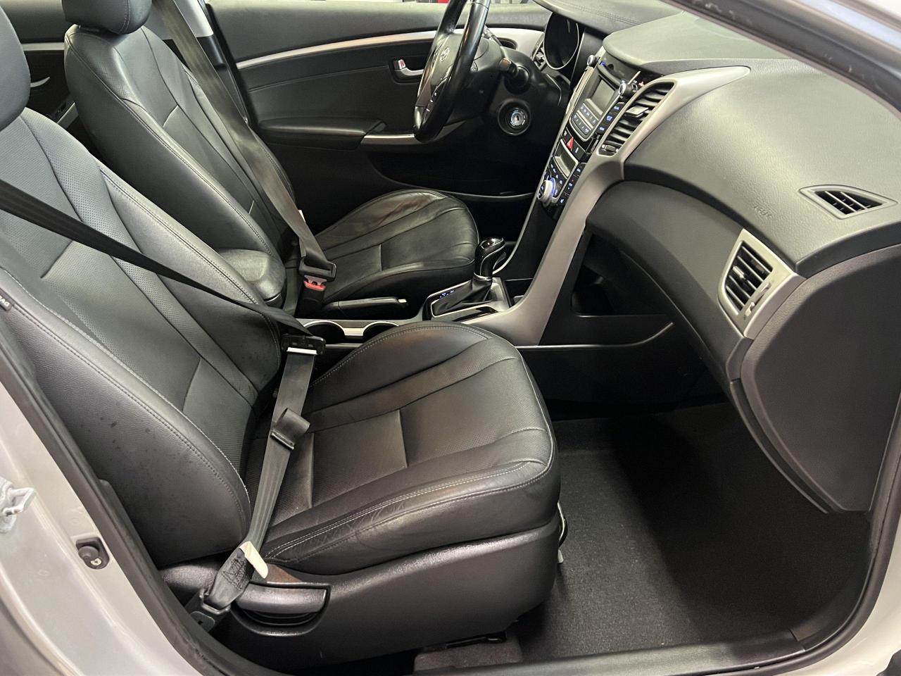 2014 Hyundai Elantra GT GT Hatchback+Leather+Panoramic Roof+CLEAN CARFAX - Photo #22