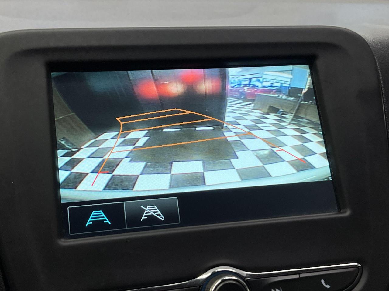 2018 Chevrolet Equinox LS+ApplePlay+Camera+Remote Start+CLEAN CARFAX Photo71