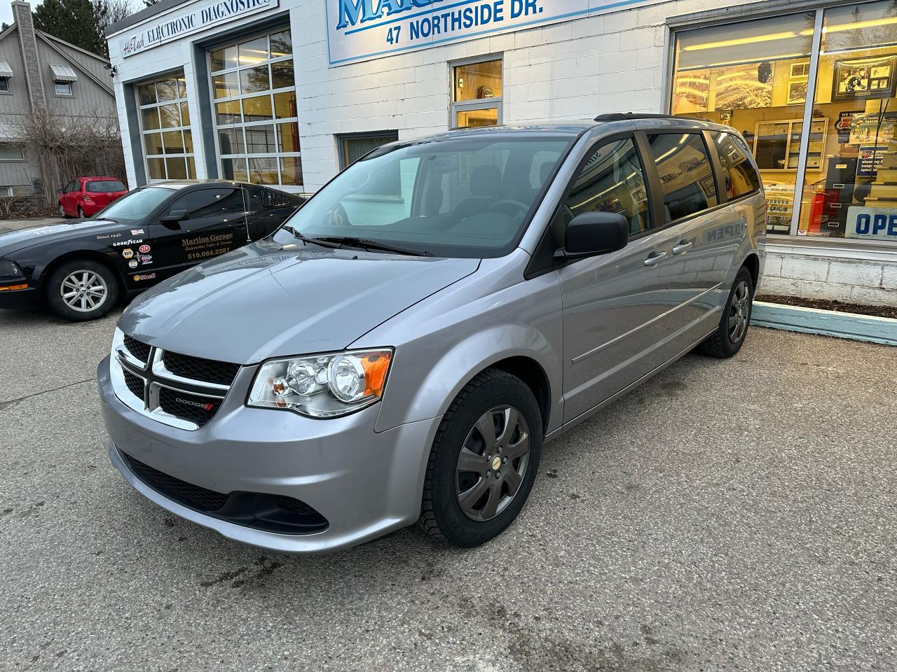 2014 Dodge Grand Caravan SXT - Photo #1