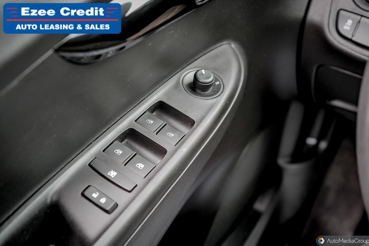 2017 Chevrolet Spark 1LT Photo