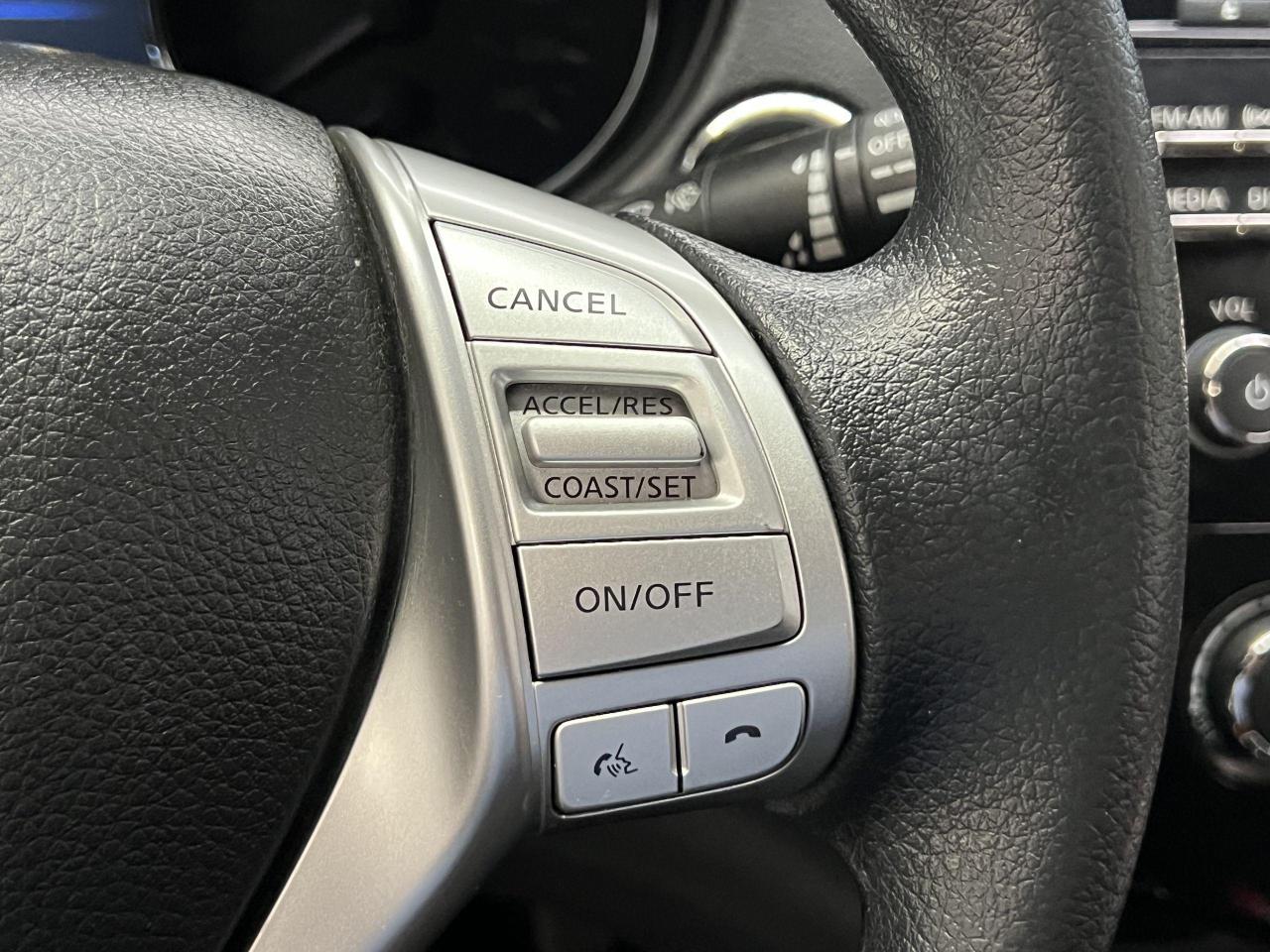 2016 Nissan Rogue SV+New Tires & Brakes+Camera+Bluetooth+A/C - Photo #40