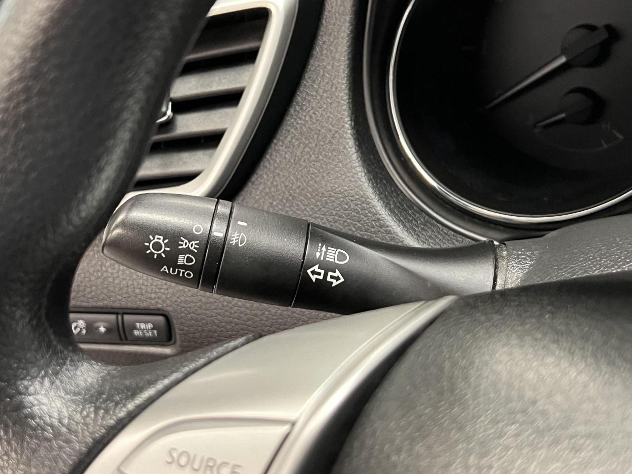 2016 Nissan Rogue SV+New Tires & Brakes+Camera+Bluetooth+A/C - Photo #43