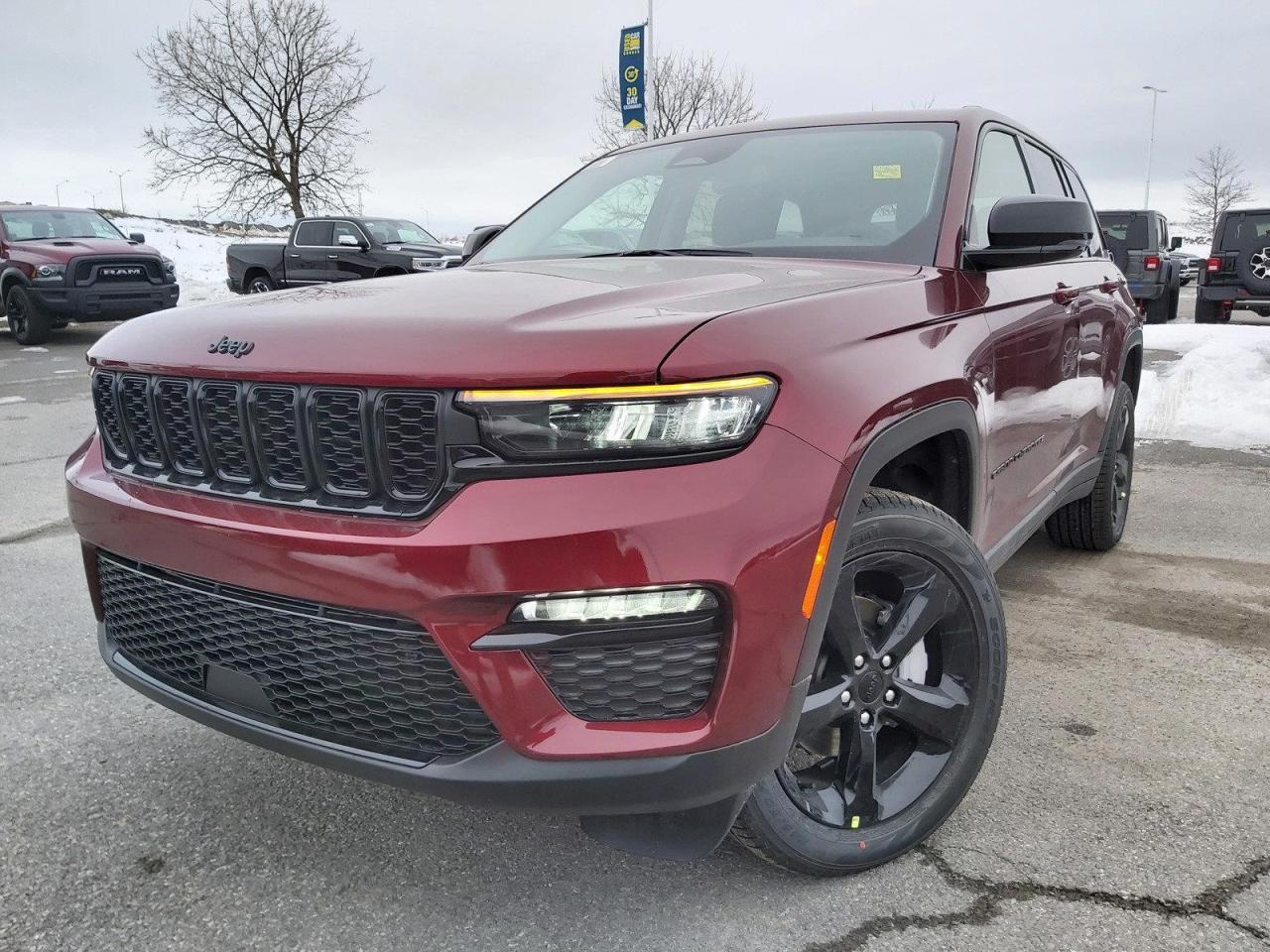 2023 Jeep Grand Cherokee Limited Photo2
