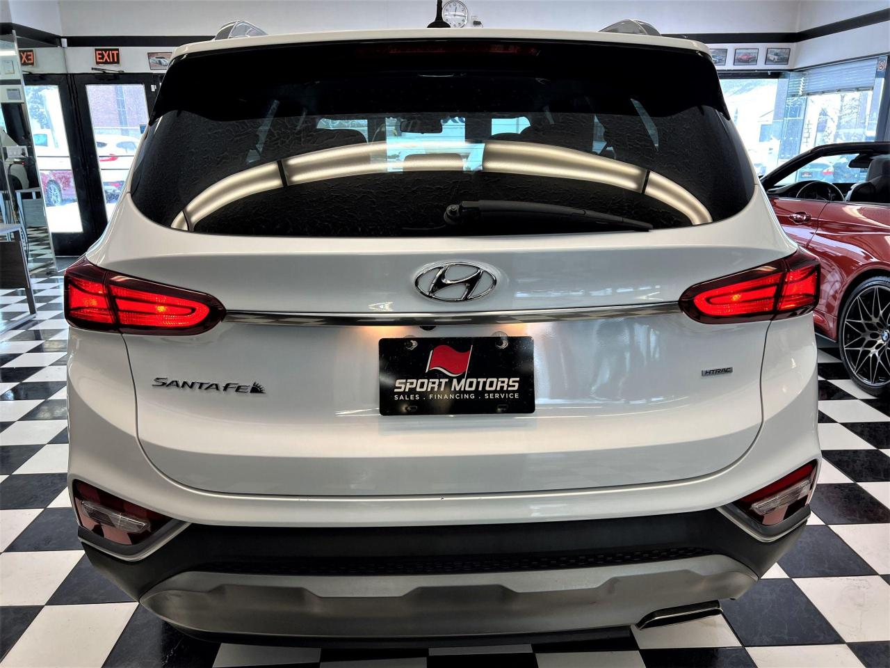 2019 Hyundai Santa Fe Essential AWD+ApplePlay+Camera+CLEAN CARFAX - Photo #3