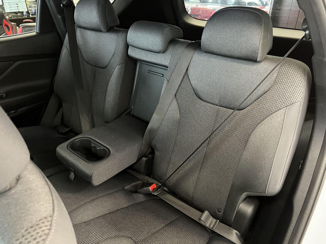 2019 Hyundai Santa Fe Essential AWD+ApplePlay+Camera+CLEAN CARFAX - Photo #25