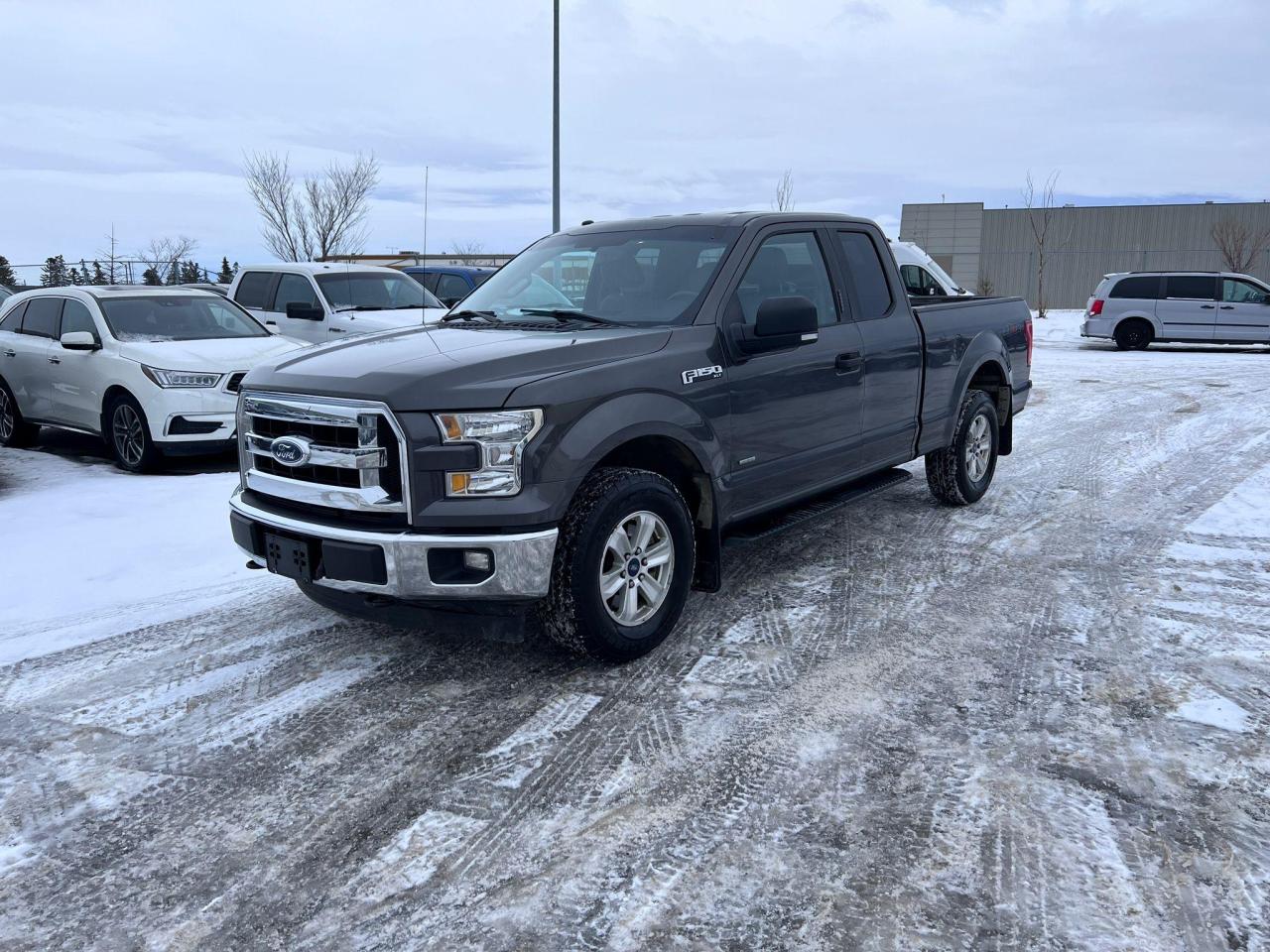 Used 2017 Ford F-150 4WD XLT | $0 DOWN - EVERYONE APPROVED!! for sale in Calgary, AB