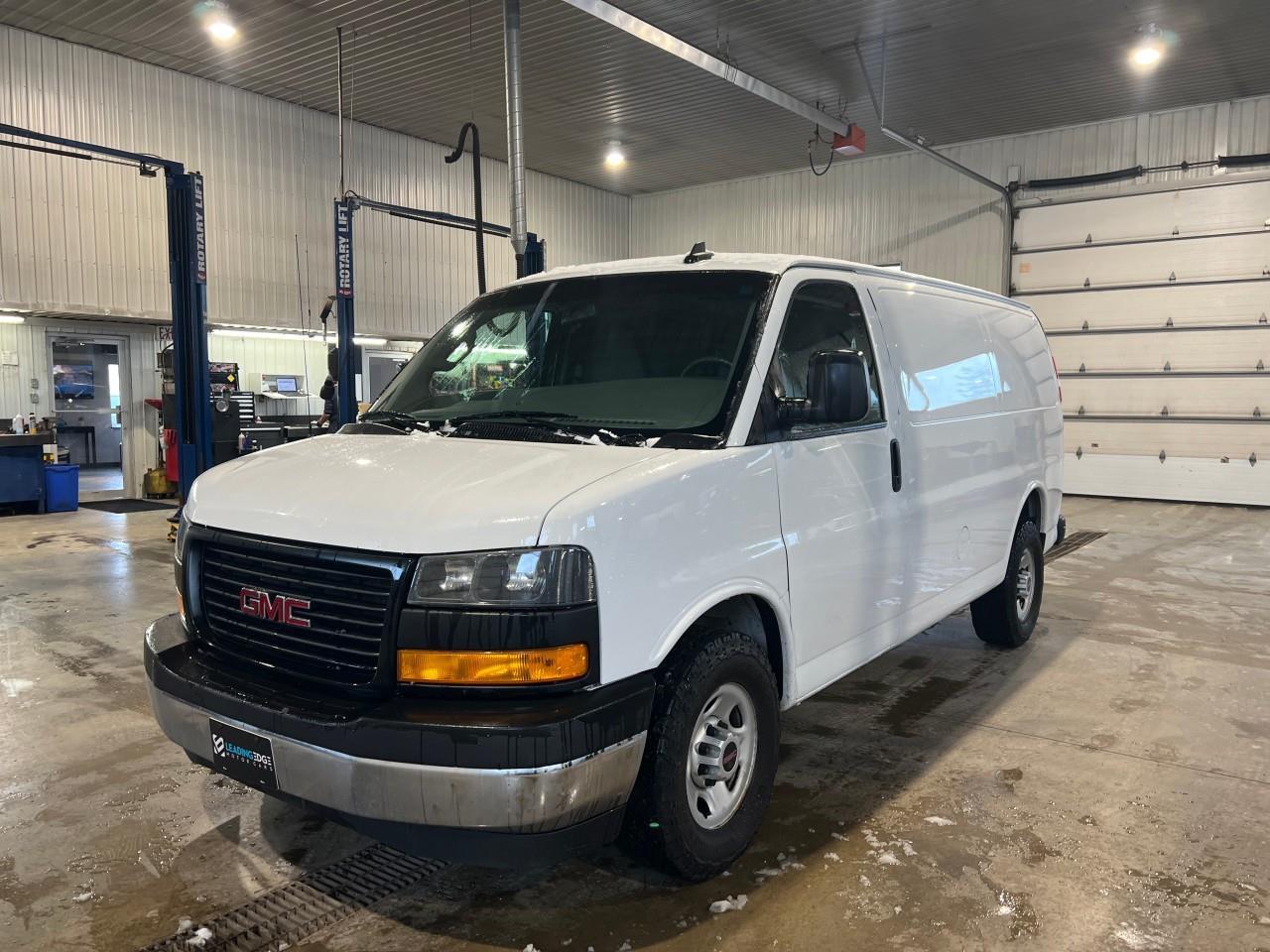 Used 2018 GMC Savana 2500 Work Van for sale in Orangeville, ON